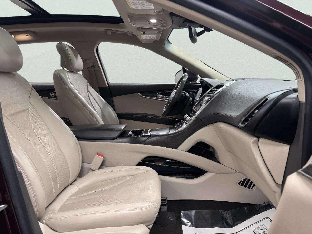 Used 2019 Lincoln Nautilus Reserve AWD/4WD image 24