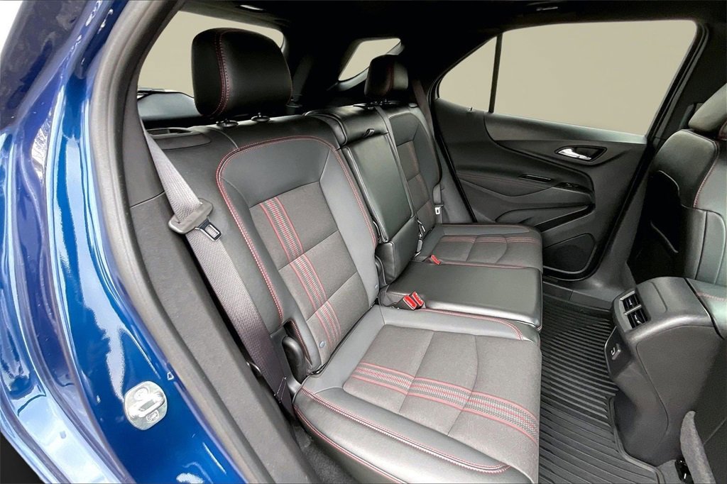 Used 2023 Chevrolet Equinox RS image 27
