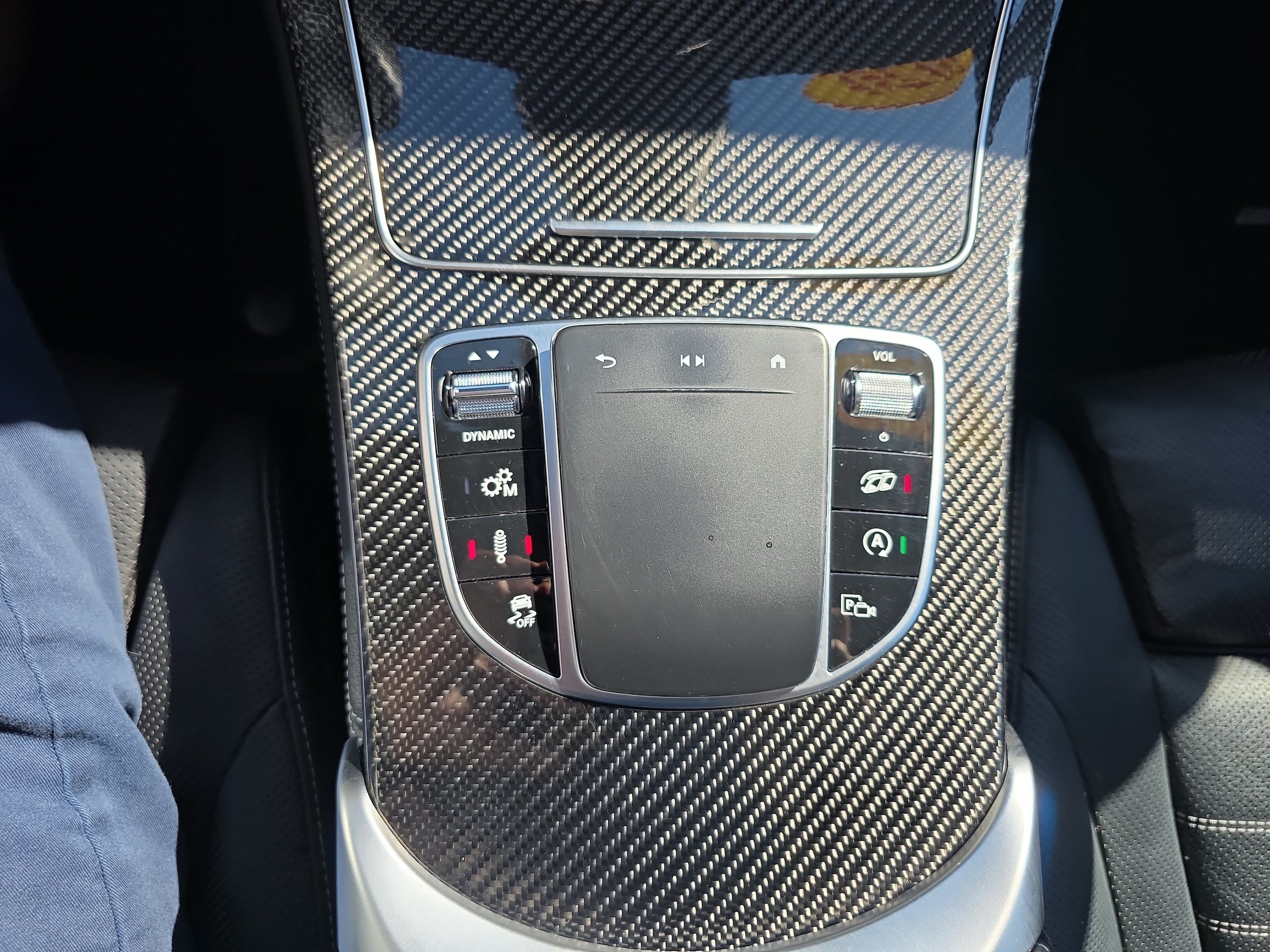 Used 2020 Mercedes-Benz GLC 43 AMG 4MATIC w/ Driver Assistance Package image 23