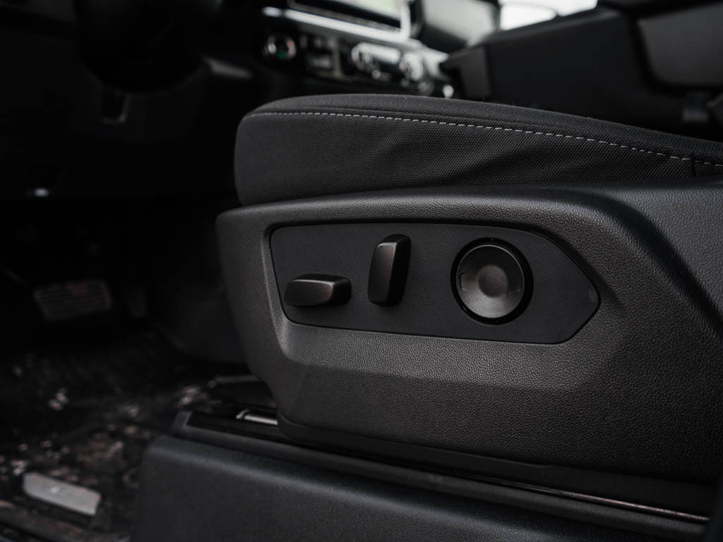 New 2026 GMC Sierra 1500 SLE image 16