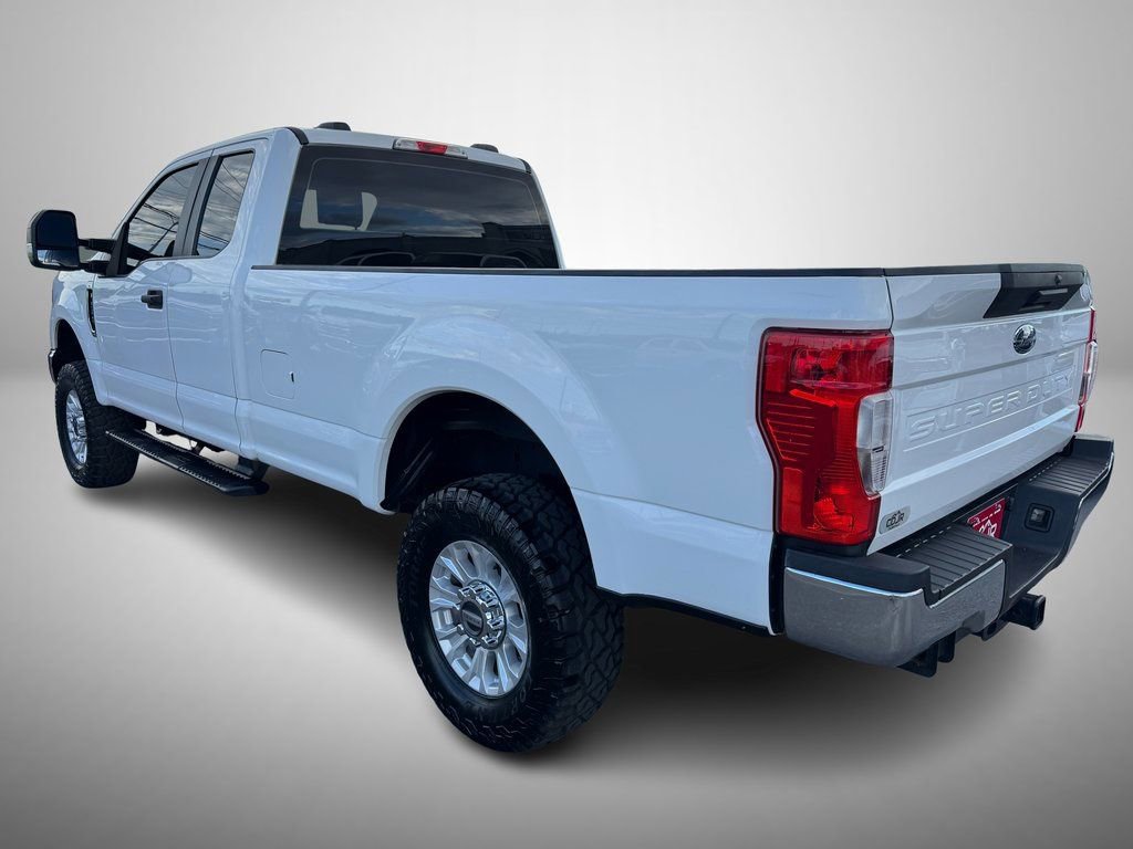 Used 2022 Ford F250 XL w/ Power Equipment Group AWD/4WD image 4
