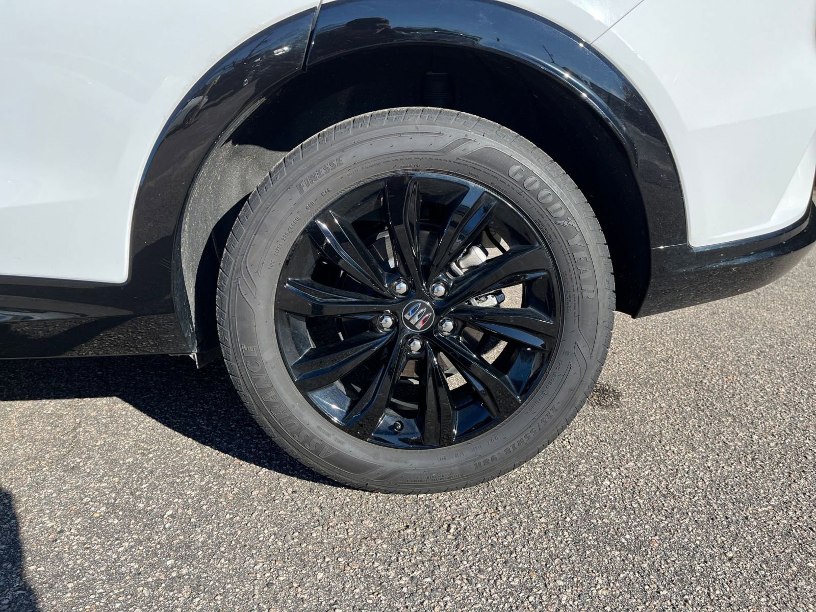 Used 2025 Buick Envista Sport Touring image 24