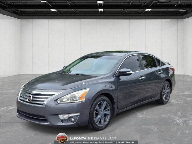 Used 2013 Nissan Altima 2.5 SL w/ Technology Pkg FWD video 1