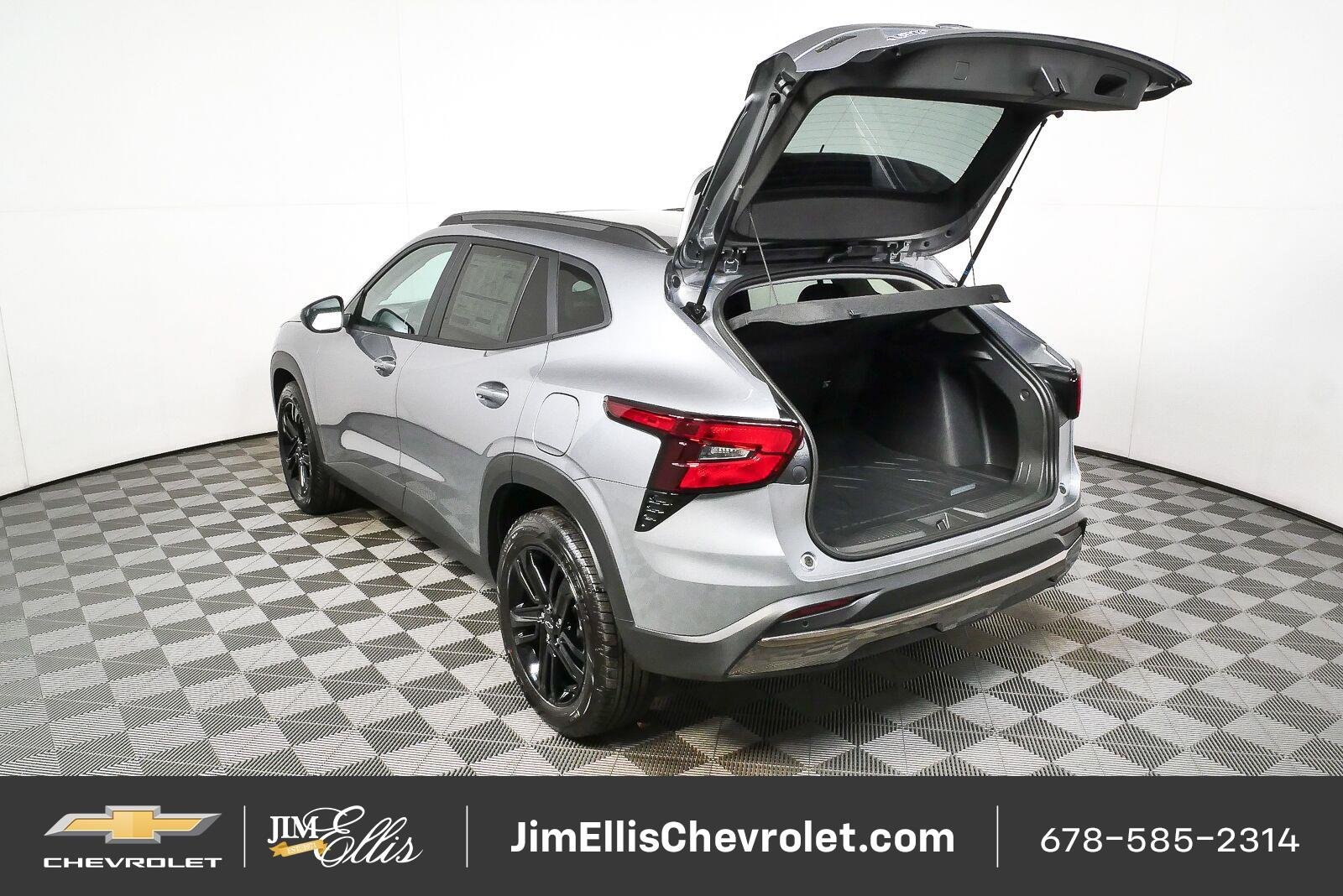 New 2026 Chevrolet Trax ACTIV w/ Sunroof Package FWD image 25