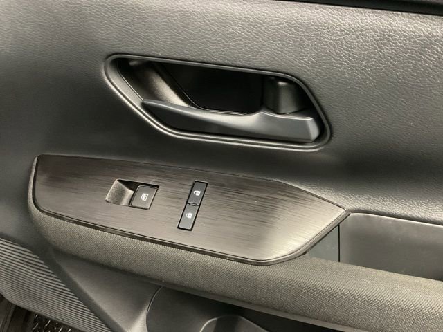 Used 2025 Nissan Kicks S image 24