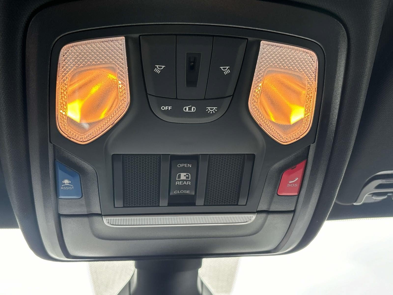 Certified 2024 RAM 1500 Big Horn AWD/4WD image 8