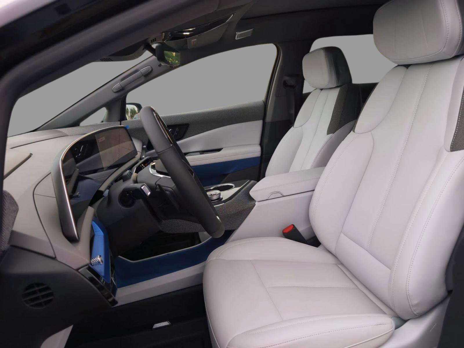 New 2025 Cadillac Optiq Sport 1 w/ LPO, Floor Liner Package image 9