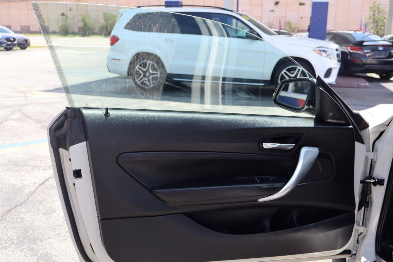 Used 2015 BMW M235i Coupe RWD image 9