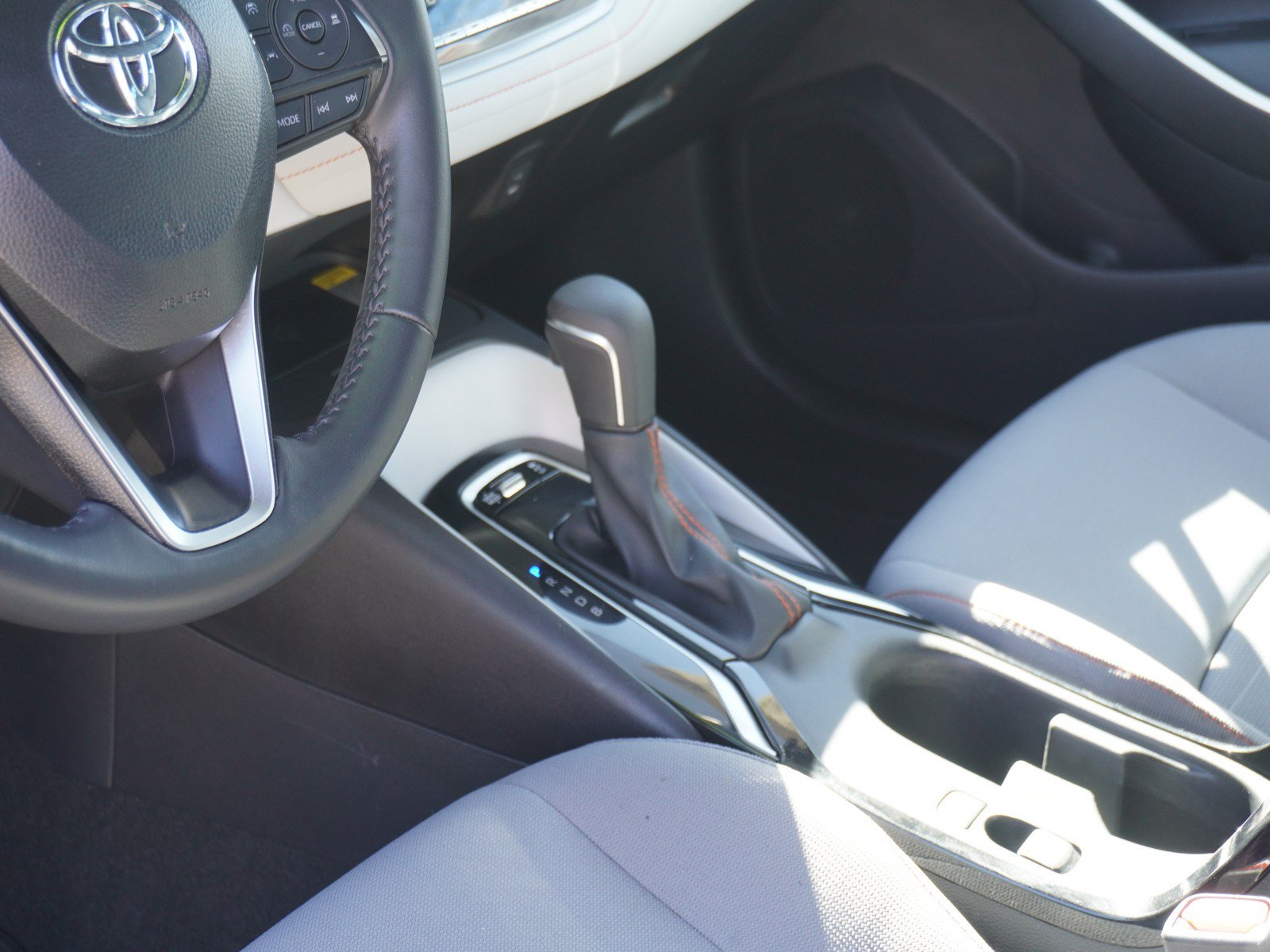 Used 2025 Toyota Corolla FX w/ Convenience Package FWD image 18