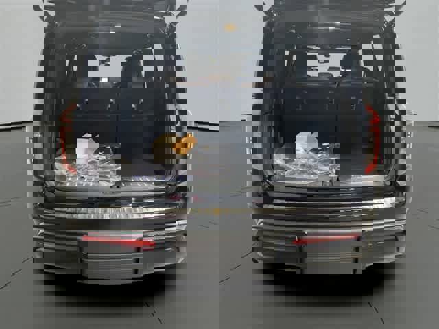 New 2025 Nissan Armada SL w/ Captain's Chari Seat Package image 28