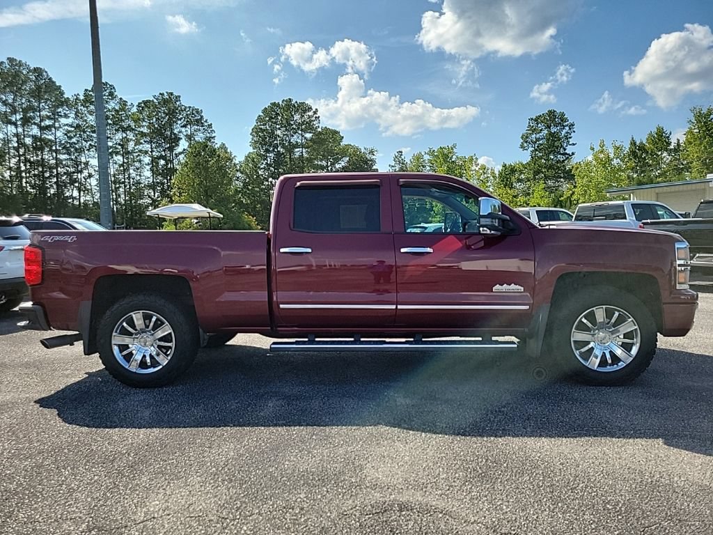 Used 2014 Chevrolet Silverado 1500 High Country w/ High Country Premium Package AWD/4WD image 9