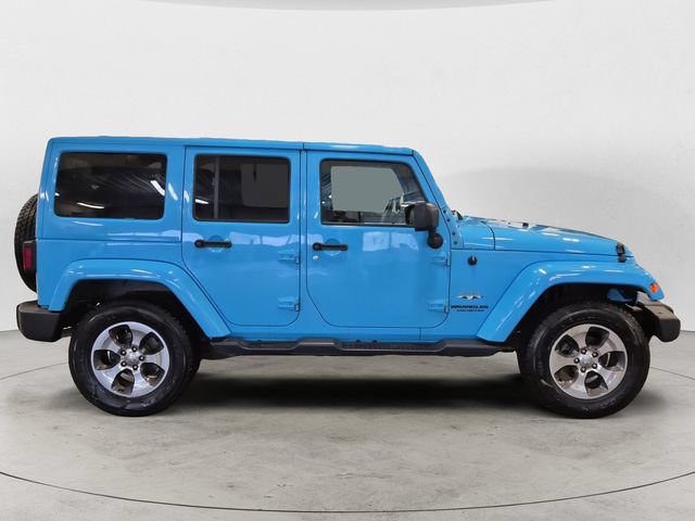 Used 2017 Jeep Wrangler Unlimited Sahara w/ Connectivity Group AWD/4WD image 4