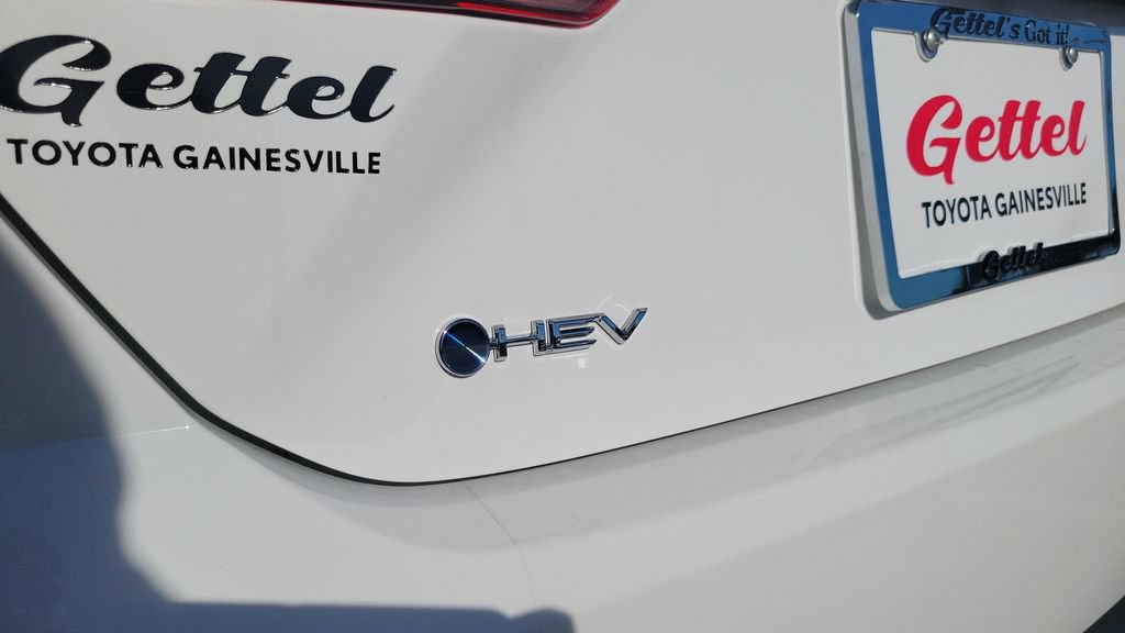 Used 2026 Toyota Camry SE FWD image 10