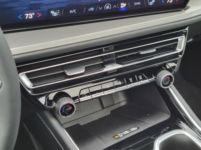 New 2026 Chevrolet Traverse LT w/ Sun and Wheel Package image 20