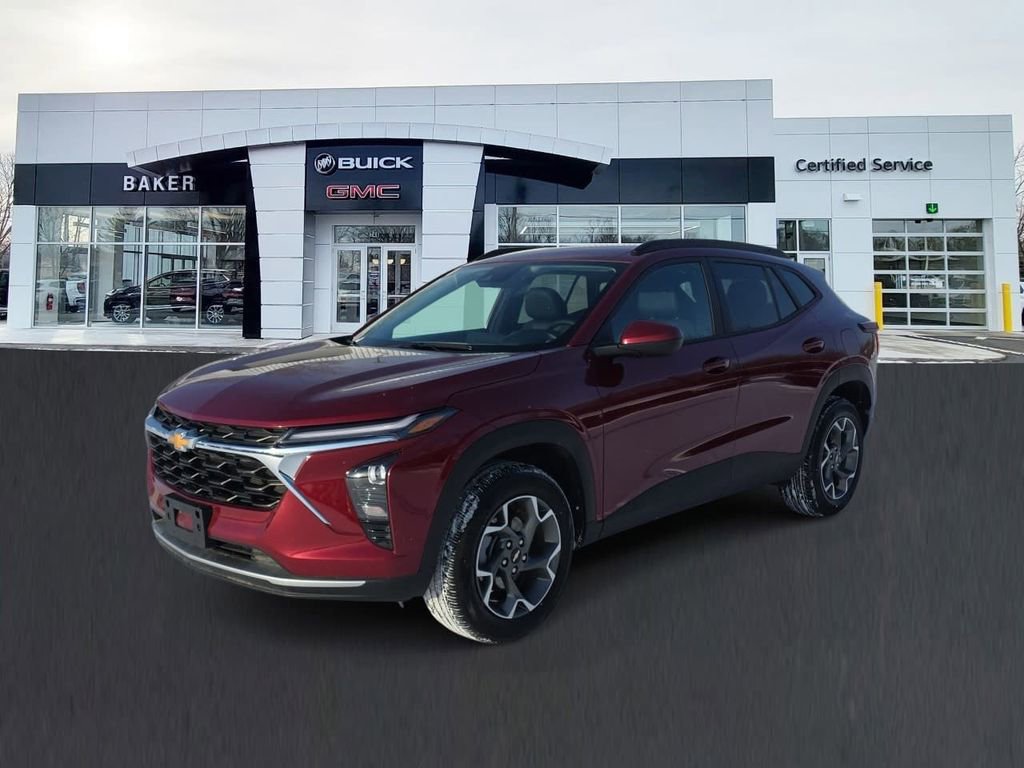 Used 2025 Chevrolet Trax LT w/ LT Convenience Package image 1