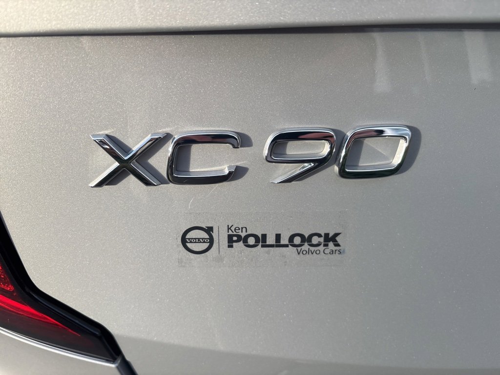 Certified 2025 Volvo XC90 B6 Plus image 8