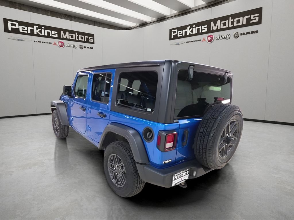 Used 2024 Jeep Wrangler Sport S image 3