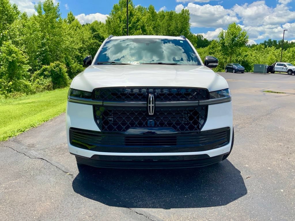 New 2027 Lincoln Navigator L Reserve AWD/4WD image 5