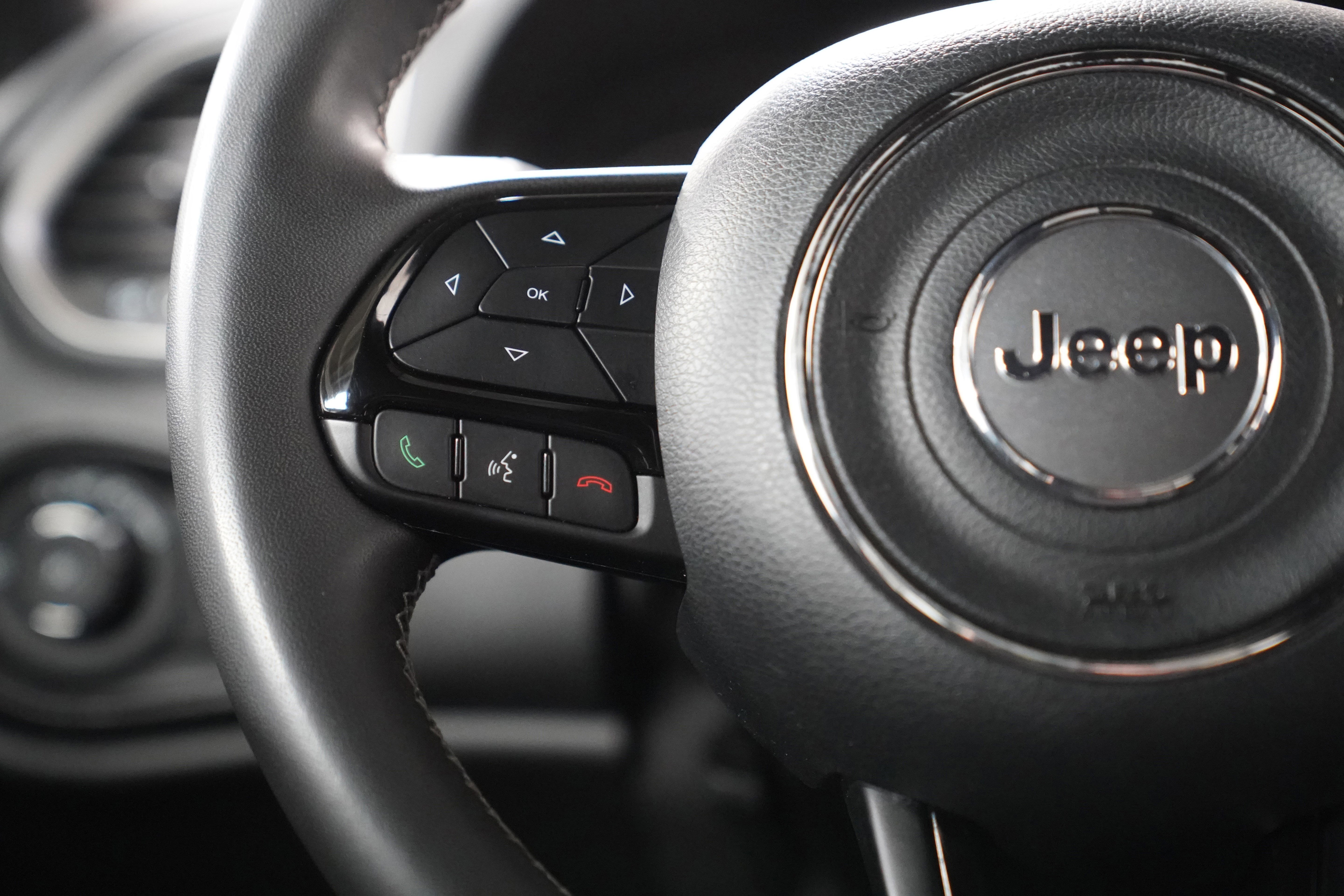 Used 2021 Jeep Renegade Latitude image 19