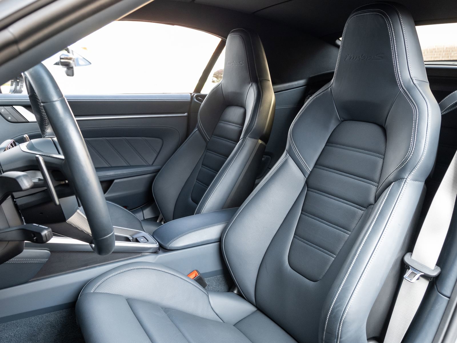 Certified 2024 Porsche 911 Turbo S image 5