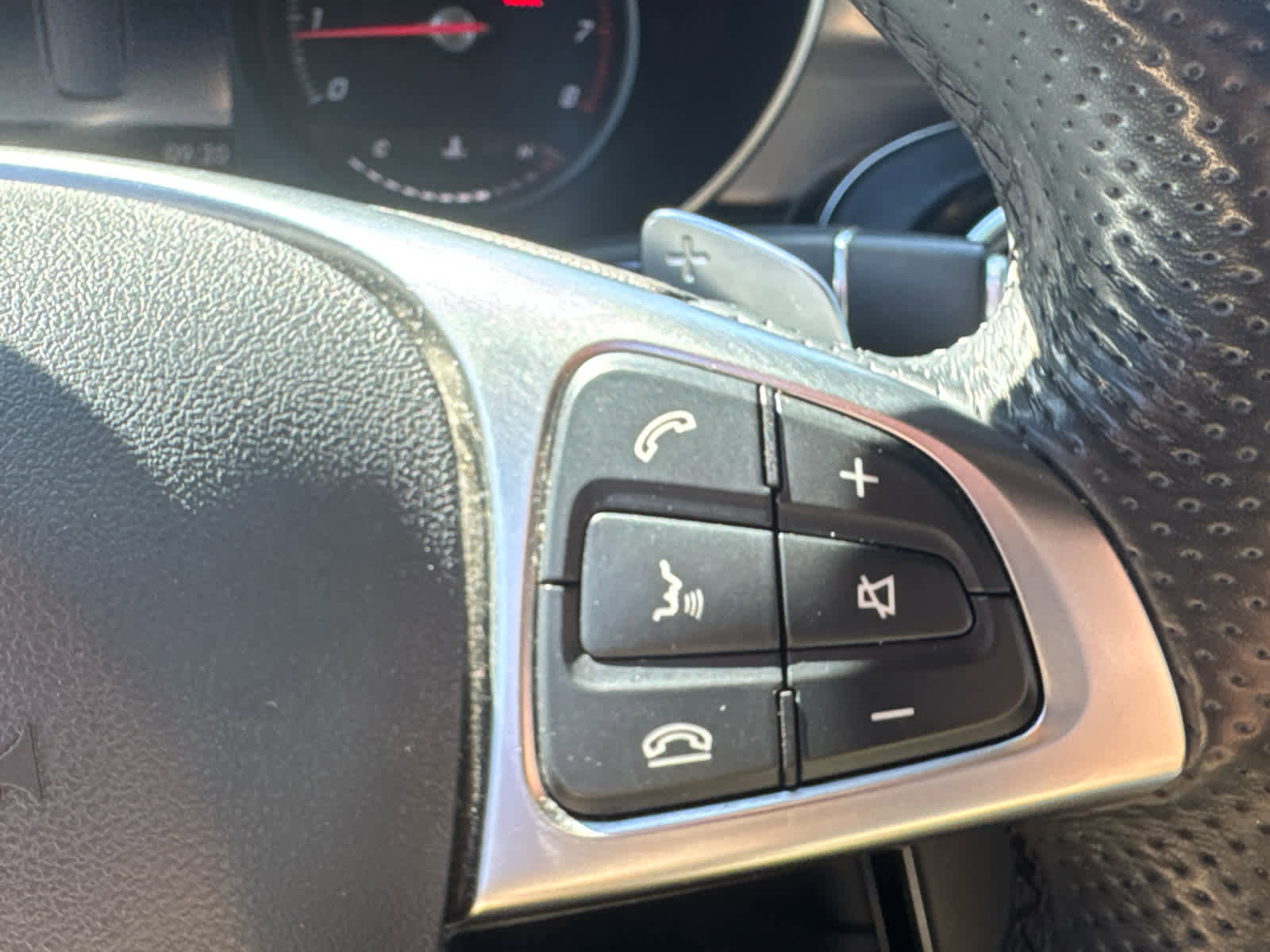 Used 2019 Mercedes-Benz GLC 300 4MATIC image 20