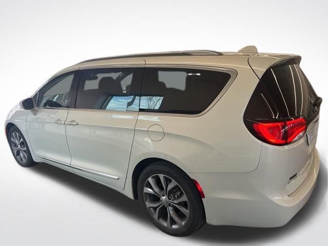 Used 2017 Chrysler Pacifica Limited w/ UConnect Theater Package image 6