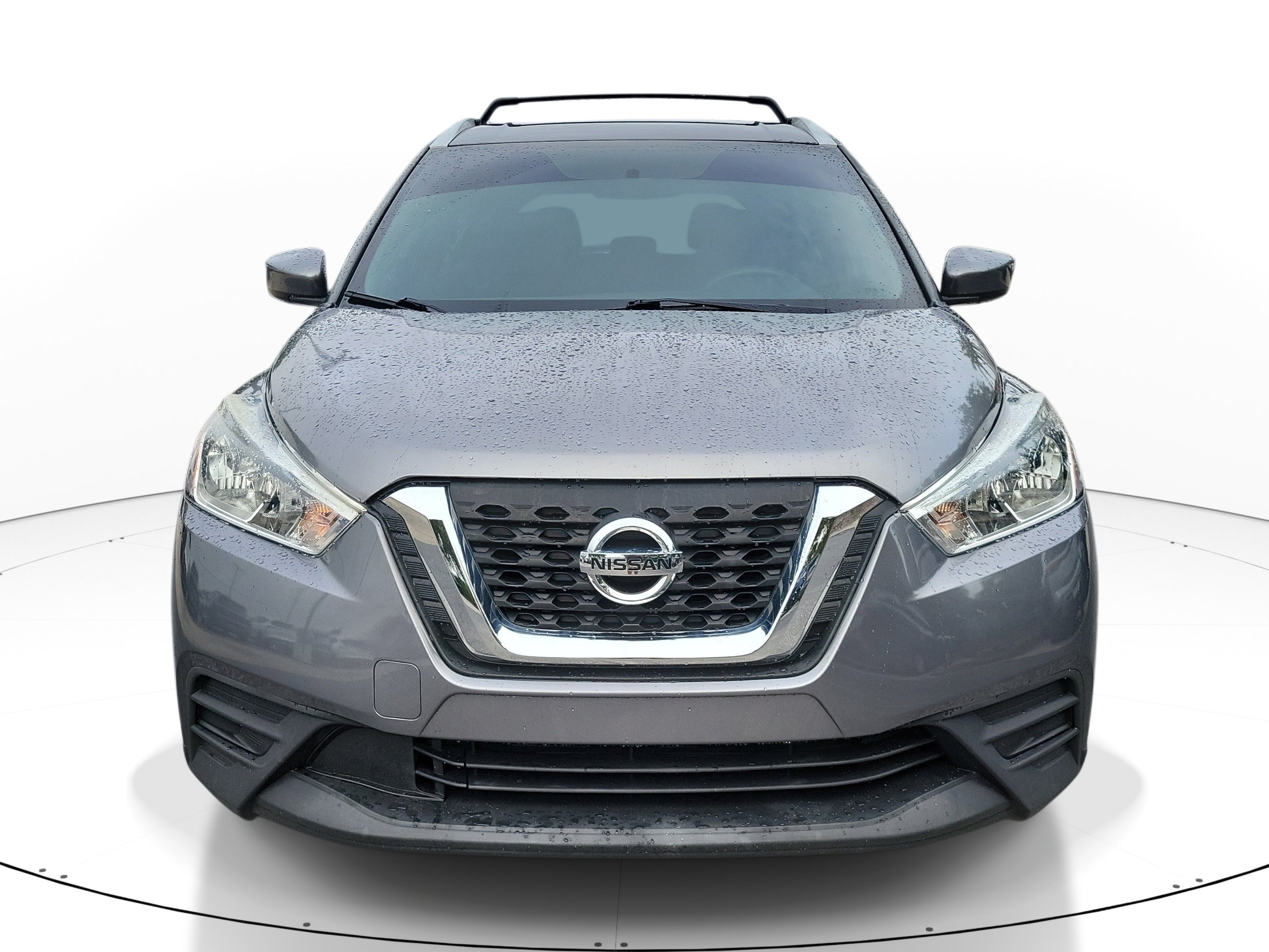 Used 2019 Nissan Kicks SV w/ Exterior Package FWD image 2
