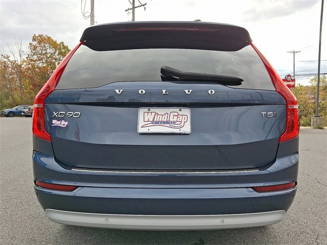 Used 2022 Volvo XC90 T5 Momentum w/ Climate Package image 5