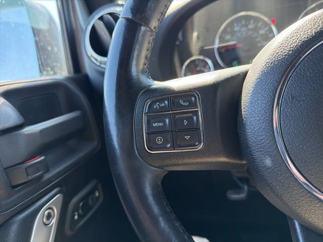 Used 2014 Jeep Wrangler Unlimited Sahara w/ Connectivity Group image 33