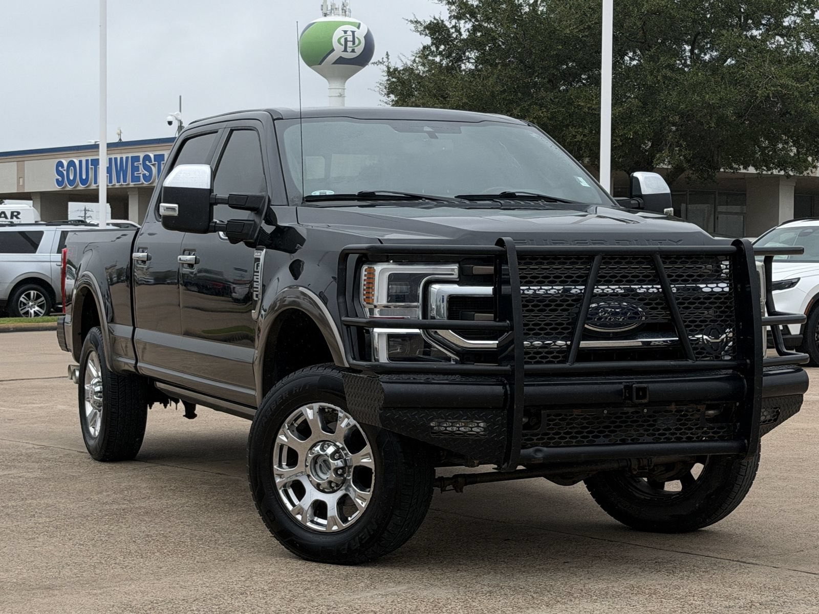 Used 2020 Ford F250 King Ranch w/ King Ranch Ultimate Package AWD/4WD image 2