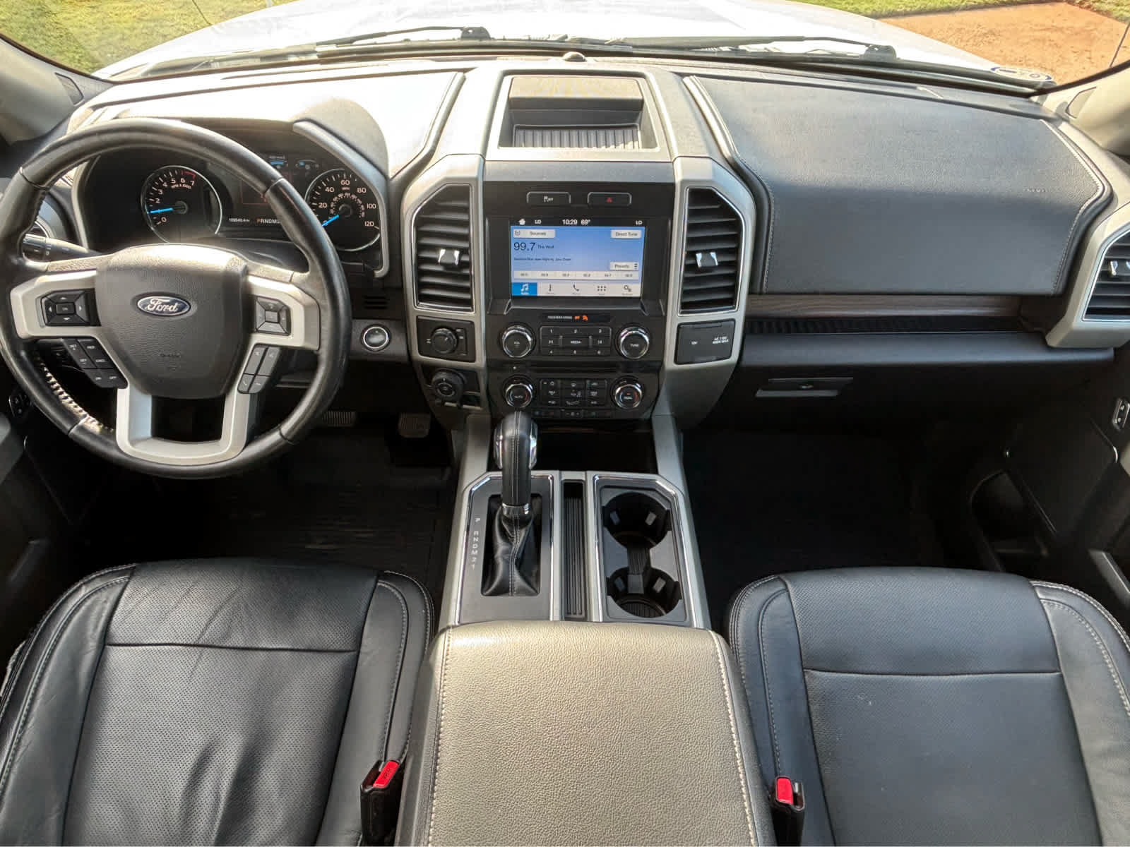 Used 2017 Ford F150 Lariat w/ Equipment Group 501A Mid RWD image 19