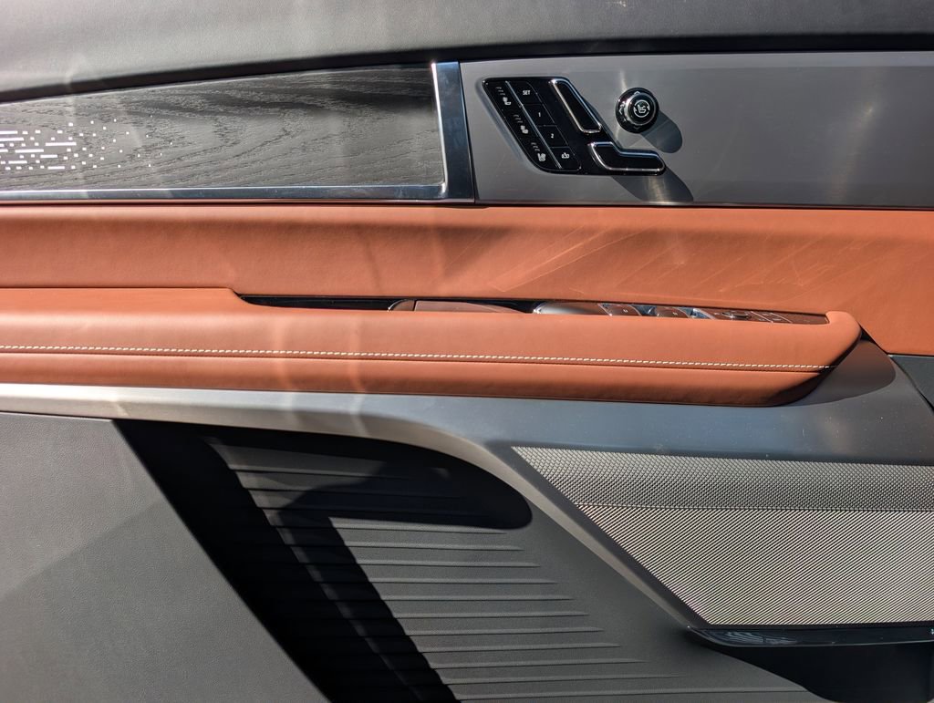 New 2026 Cadillac Vistiq Sport AWD/4WD image 15