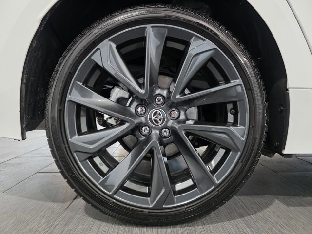 Used 2025 Toyota Corolla SE w/ Convenience Package image 24