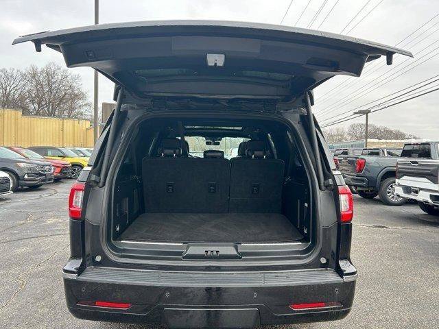 Used 2020 Lincoln Navigator L Reserve AWD/4WD image 40