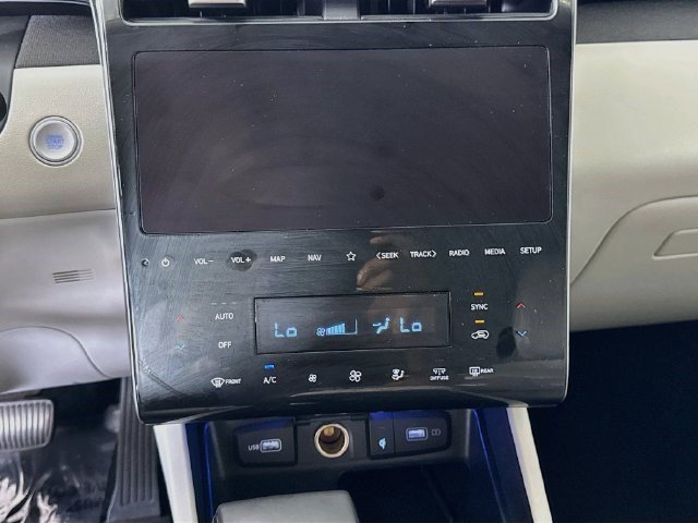 Used 2024 Hyundai Tucson SEL w/ Convenience Package FWD image 17