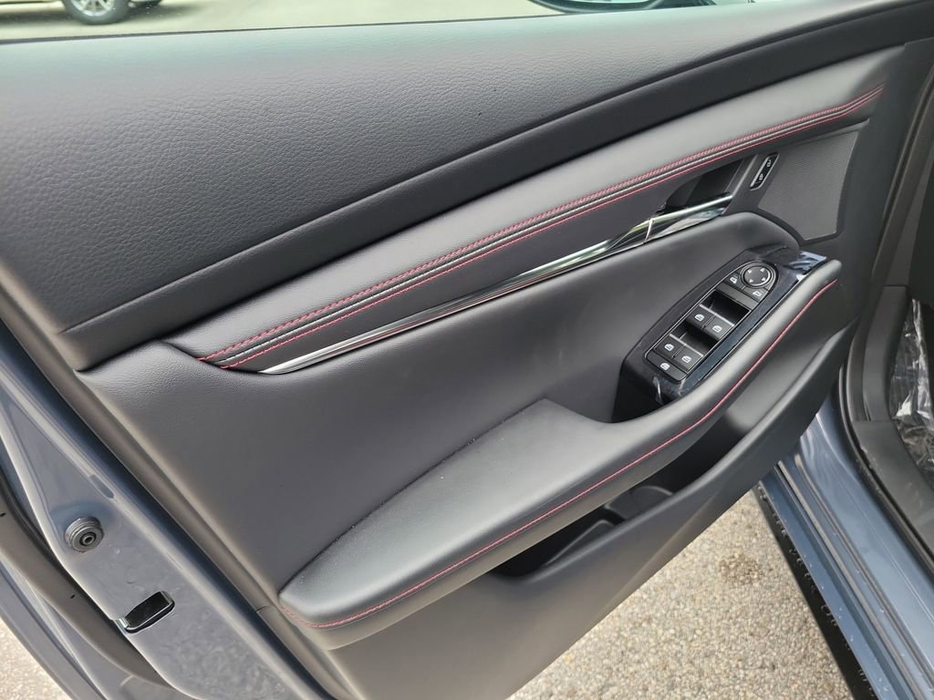 New 2026 MAZDA MAZDA3 Carbon image 17