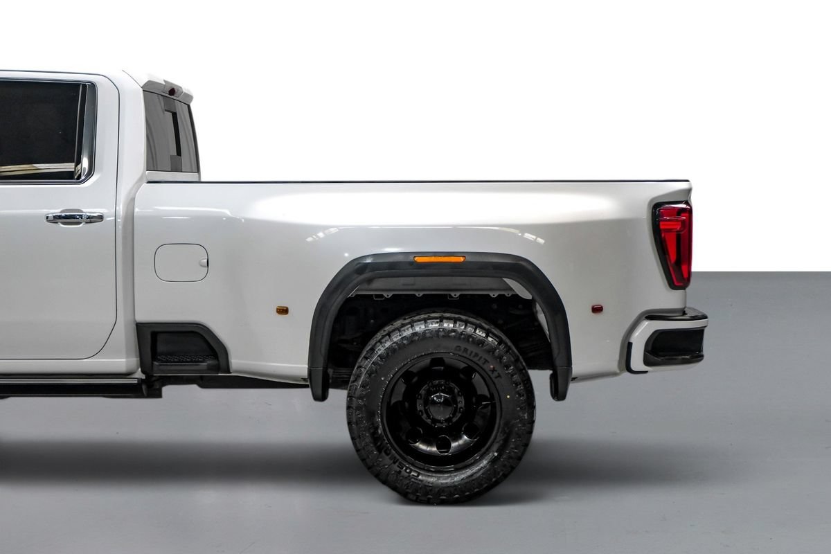 Used 2023 GMC Sierra 3500 Denali AWD/4WD image 12
