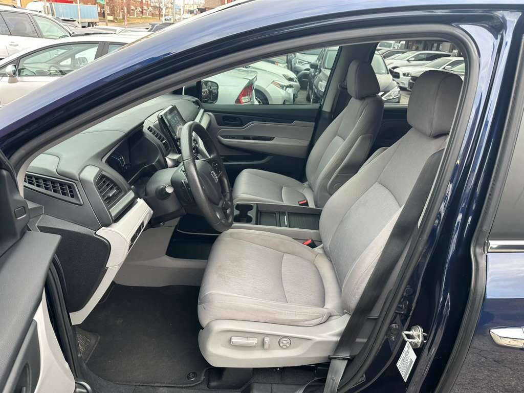 Used 2019 Honda Odyssey EX image 11