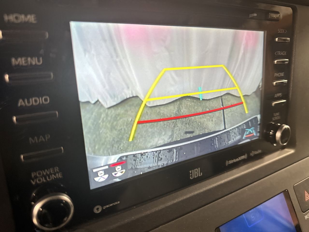 Used 2020 Toyota Sienna Limited image 26