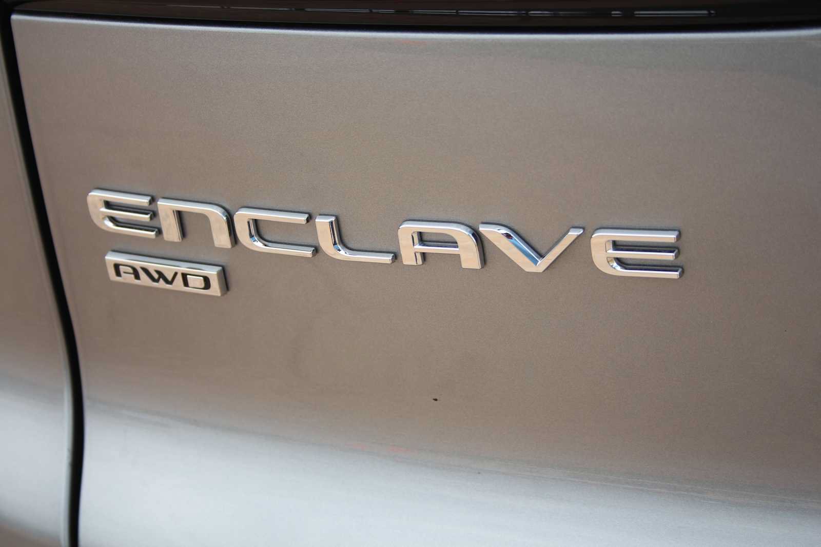 Used 2025 Buick Enclave Avenir AWD/4WD image 13