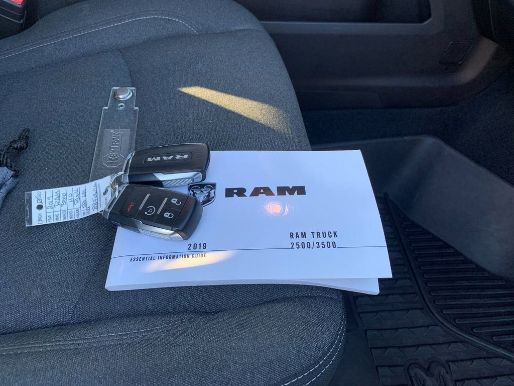 Used 2019 RAM 3500 Big Horn image 9
