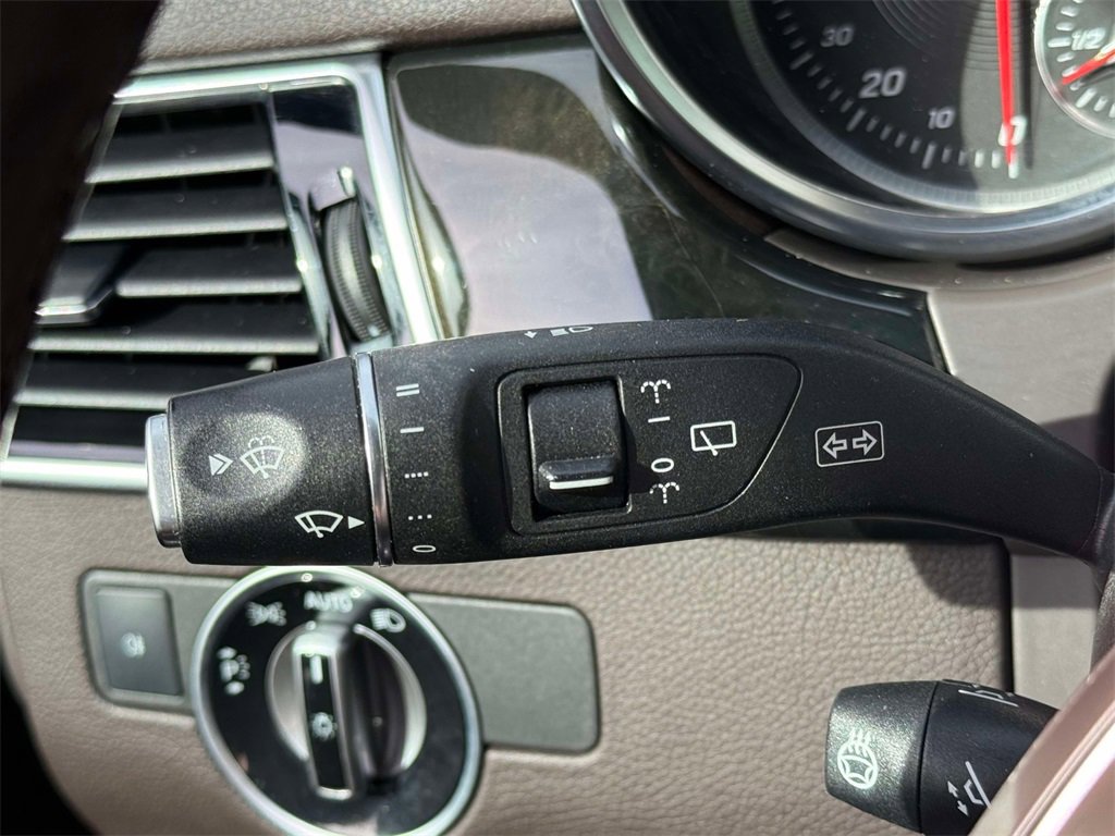 Used 2018 Mercedes-Benz GLS 450 4MATIC image 32