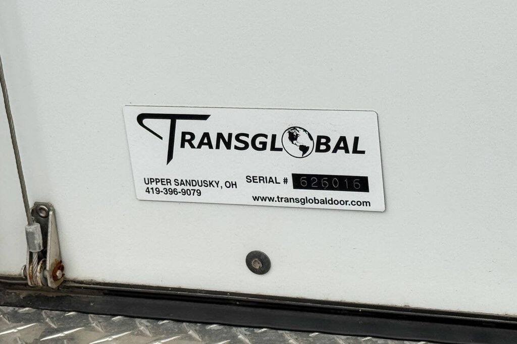 Used 2023 Ford E-Transit RWD image 19