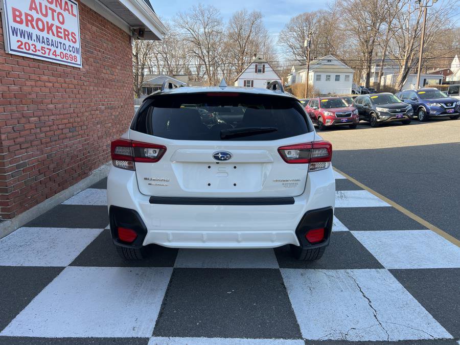 Used 2021 Subaru Crosstrek 2.0i Premium image 4