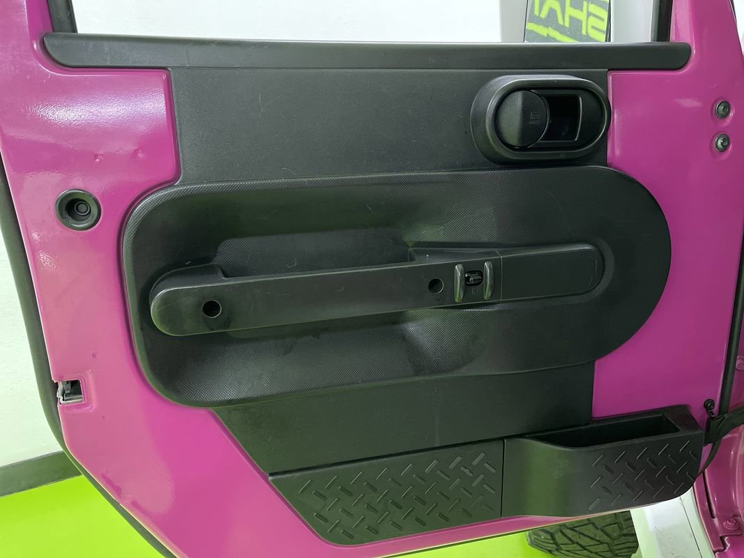 Used 2008 Jeep Wrangler Unlimited Rubicon w/ PWR Convenience Group AWD/4WD image 15