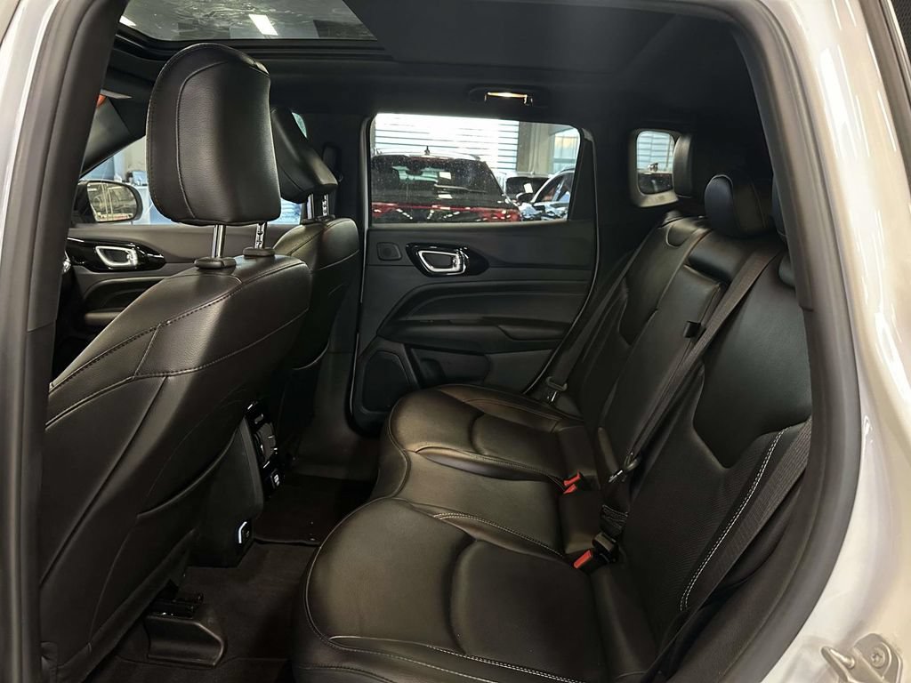 Used 2022 Jeep Compass High Altitude AWD/4WD image 13