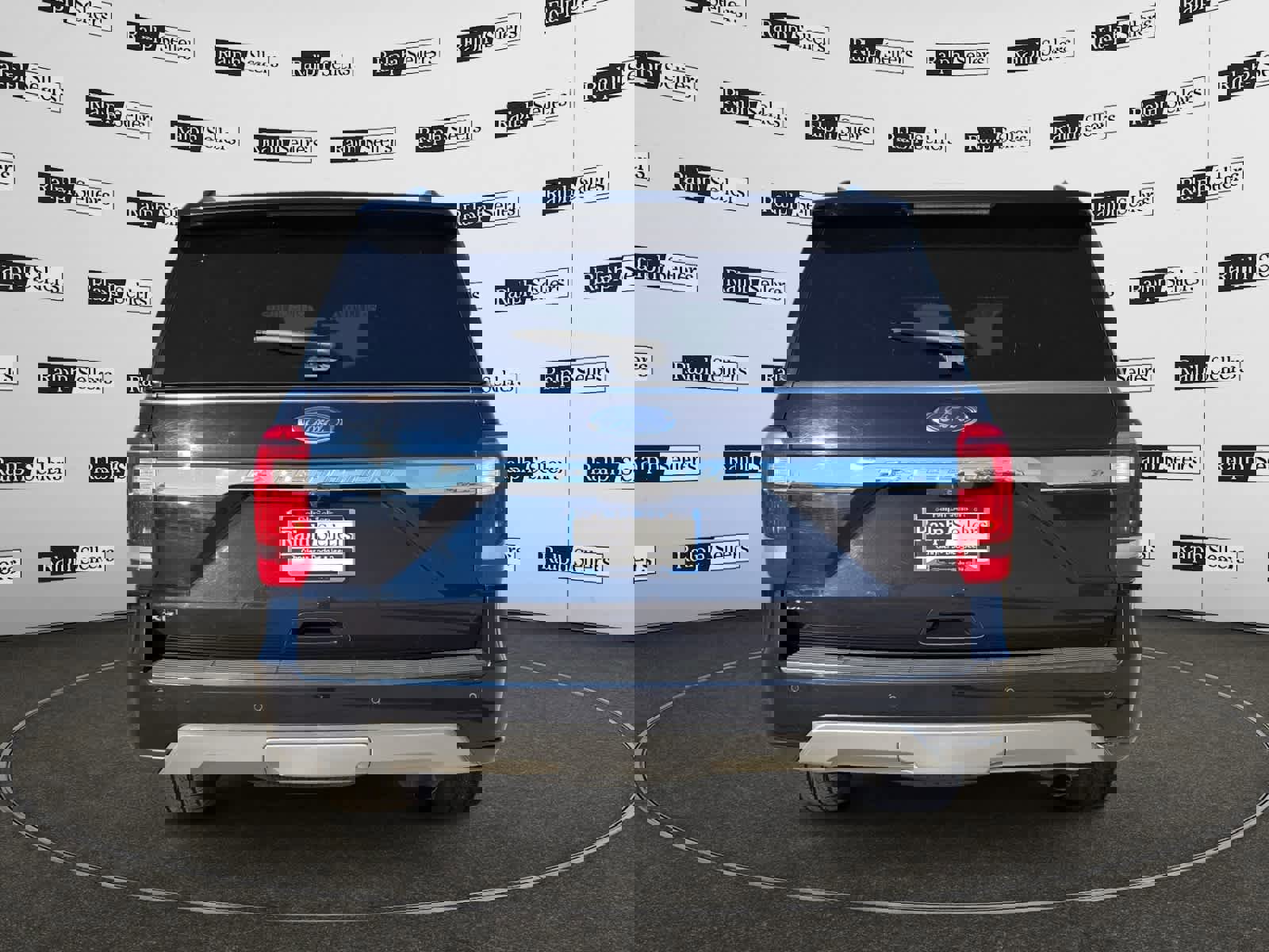 Used 2021 Ford Expedition XLT image 5