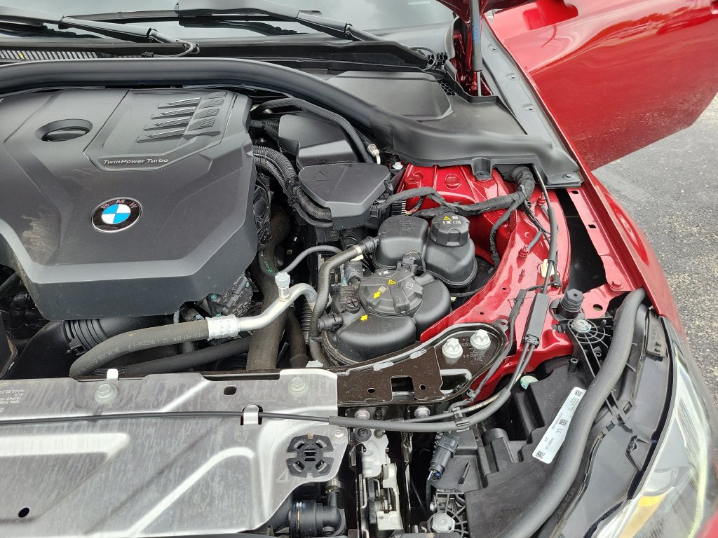 Used 2025 BMW 230i Coupe w/ Premium Package RWD image 33