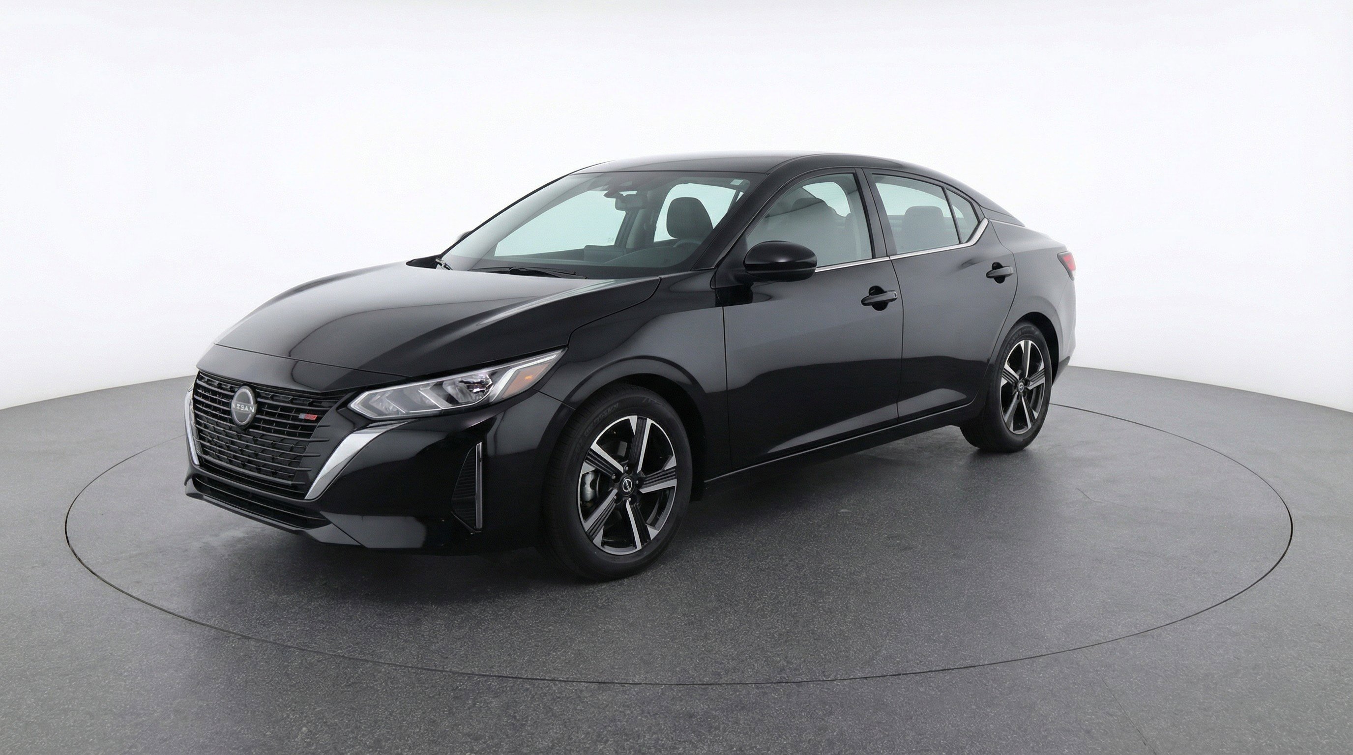 Used 2025 Nissan Sentra SV image 3