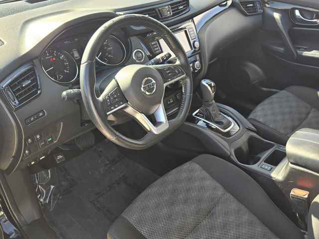 Used 2022 Nissan Rogue Sport SV FWD image 11